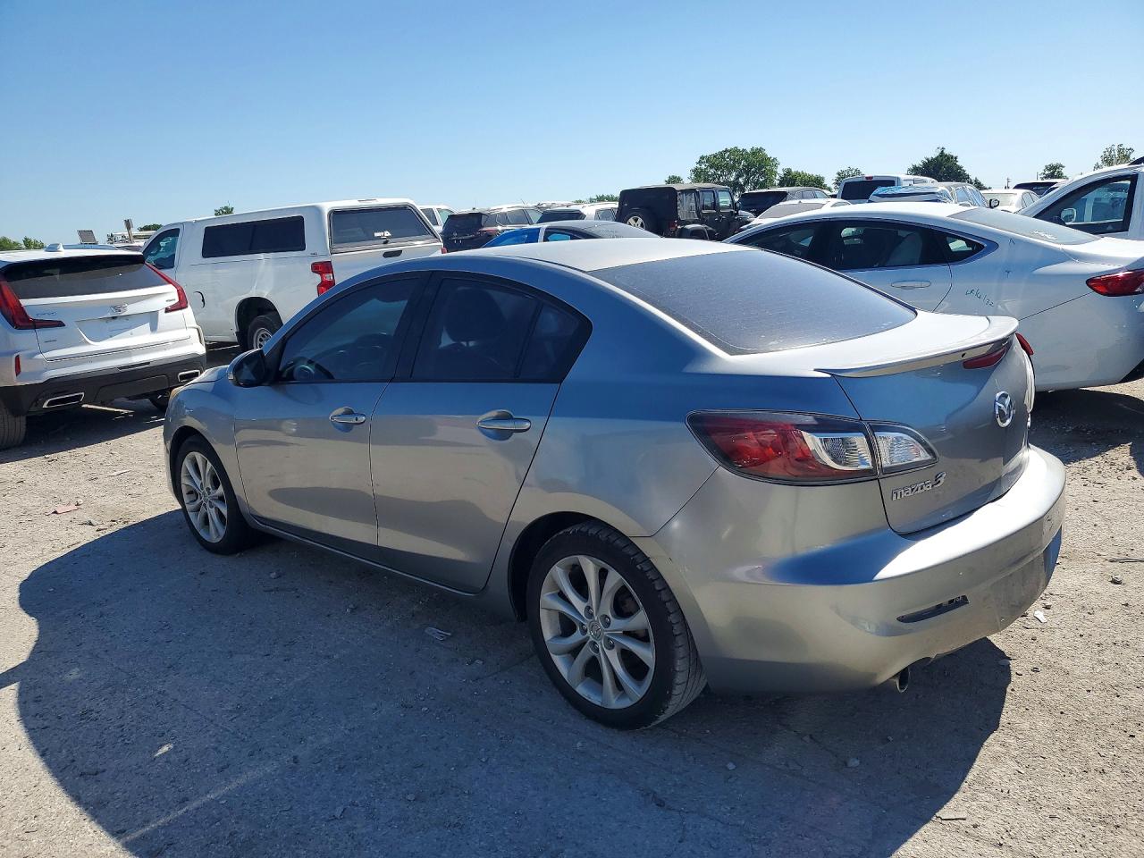 2011 MAZDA MAZDA3