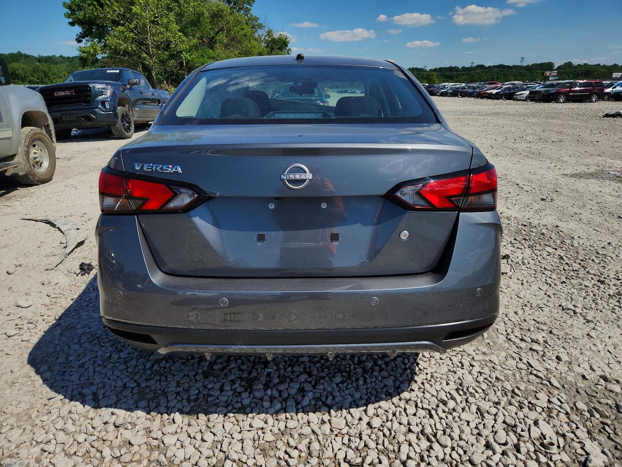 2025 NISSAN VERSA