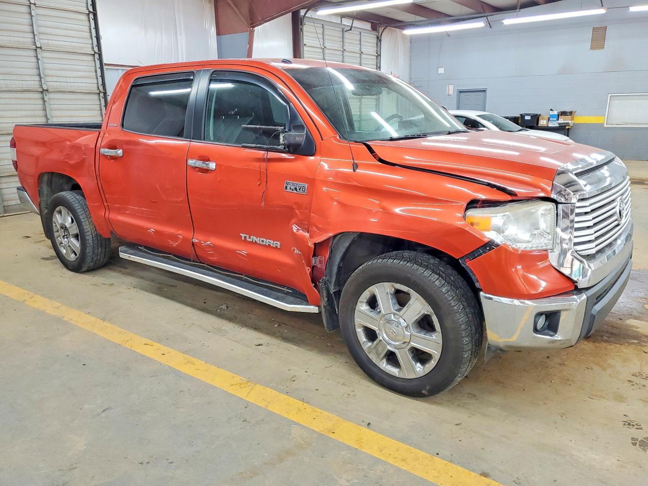2017 TOYOTA TUNDRA