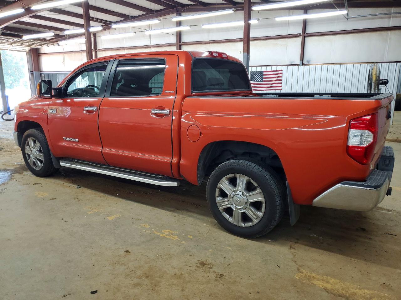2017 TOYOTA TUNDRA