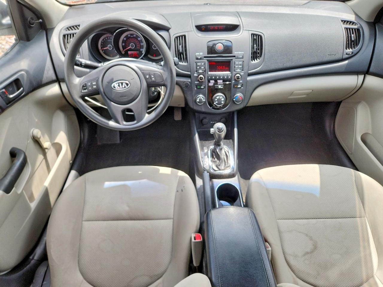 2013 KIA FORTE