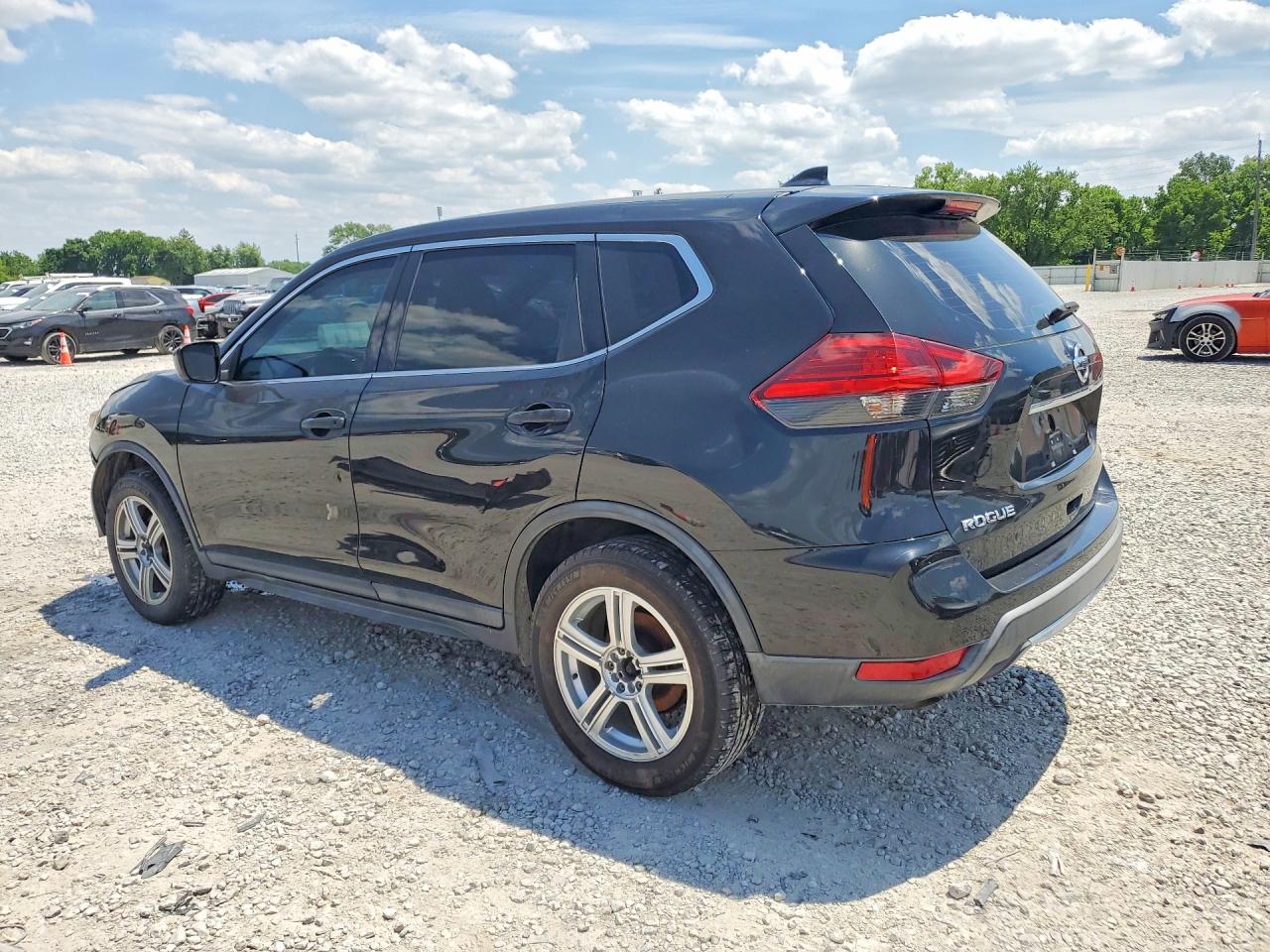 2017 NISSAN ROGUE