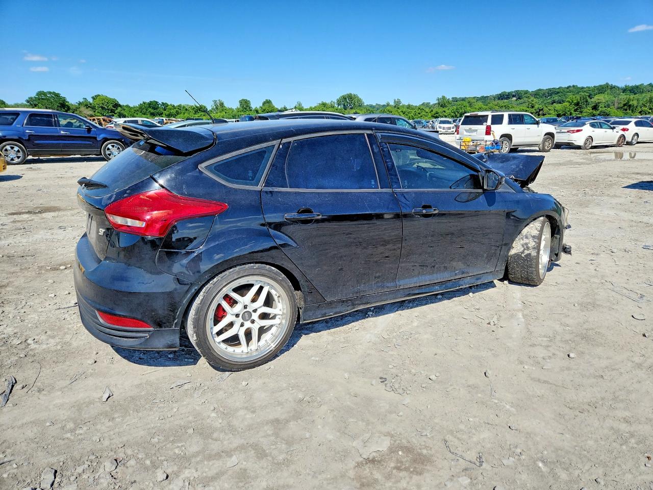 2017 FORD FOCUS