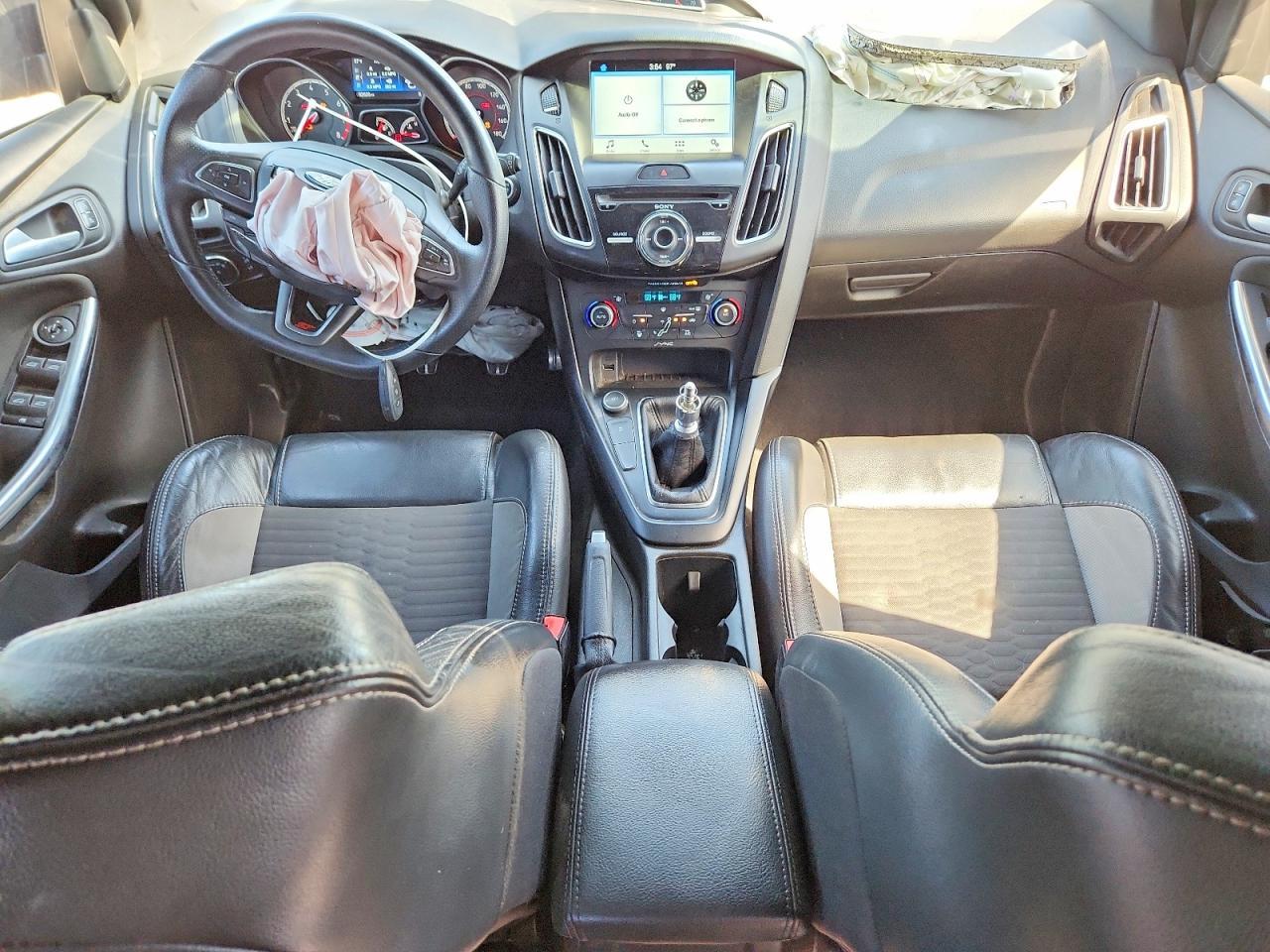 2017 FORD FOCUS