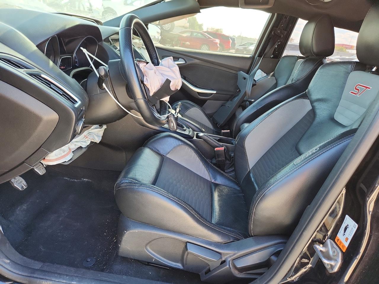 2017 FORD FOCUS