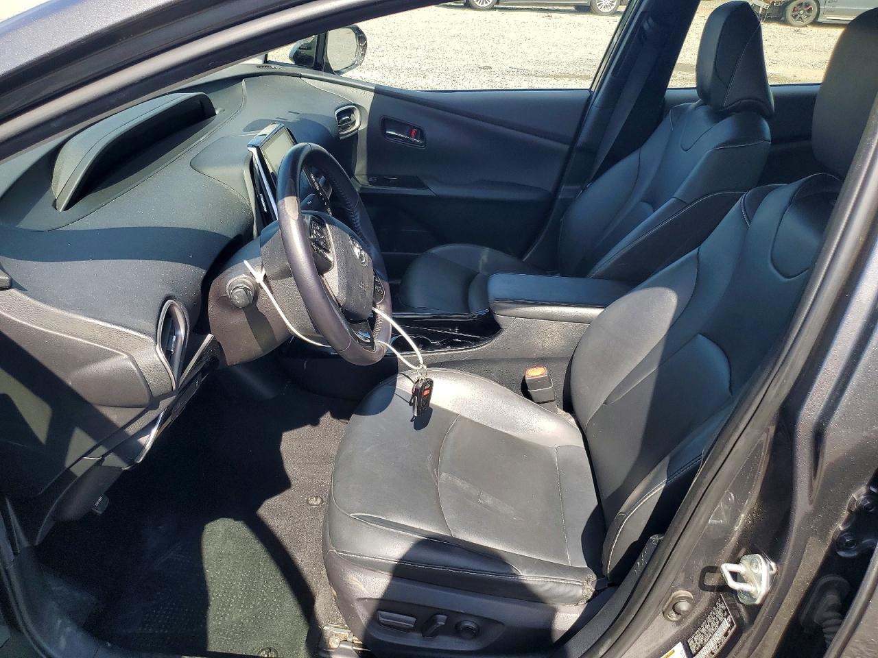 2020 TOYOTA PRIUS