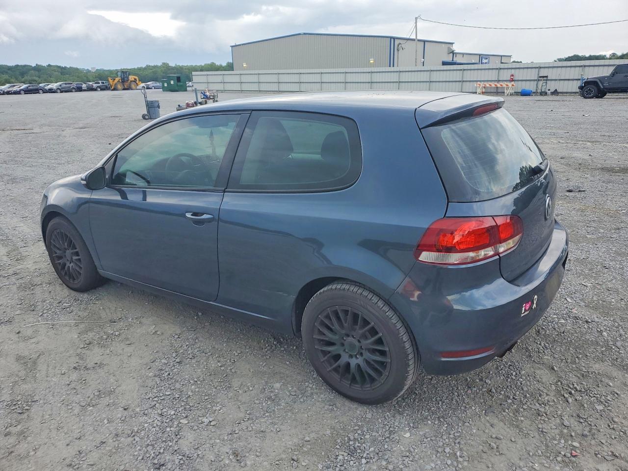 2013 VOLKSWAGEN GOLF