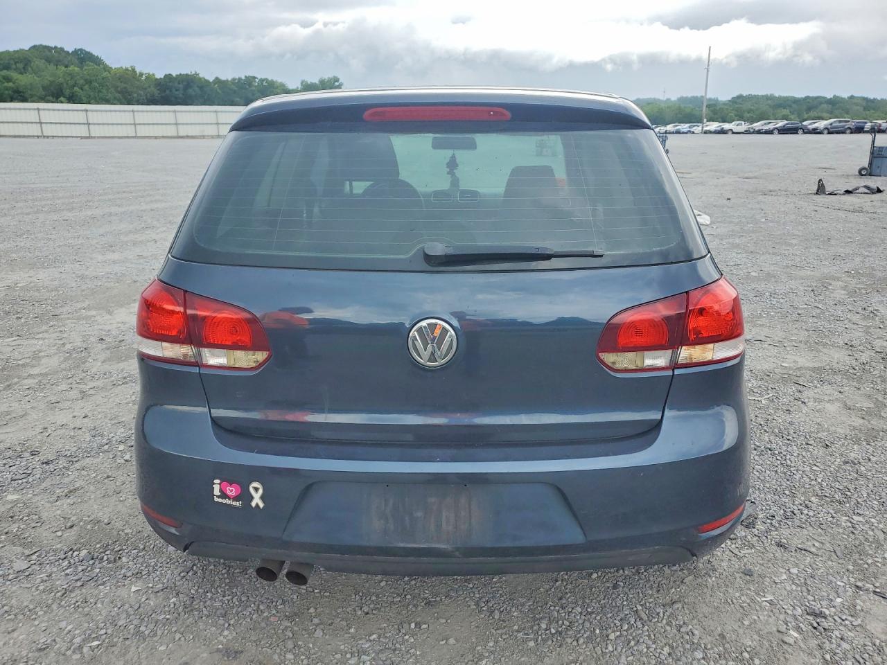 2013 VOLKSWAGEN GOLF