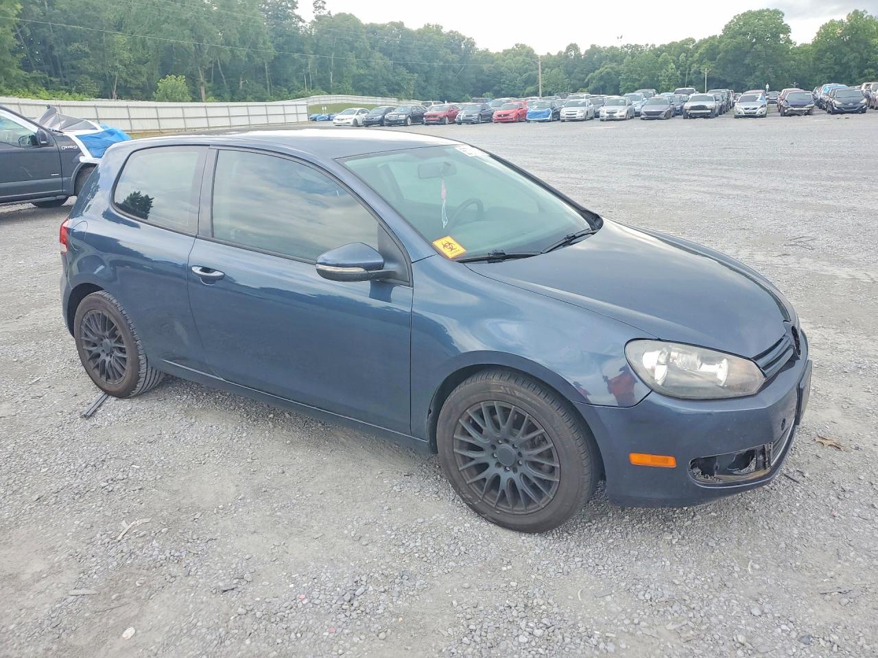 2013 VOLKSWAGEN GOLF