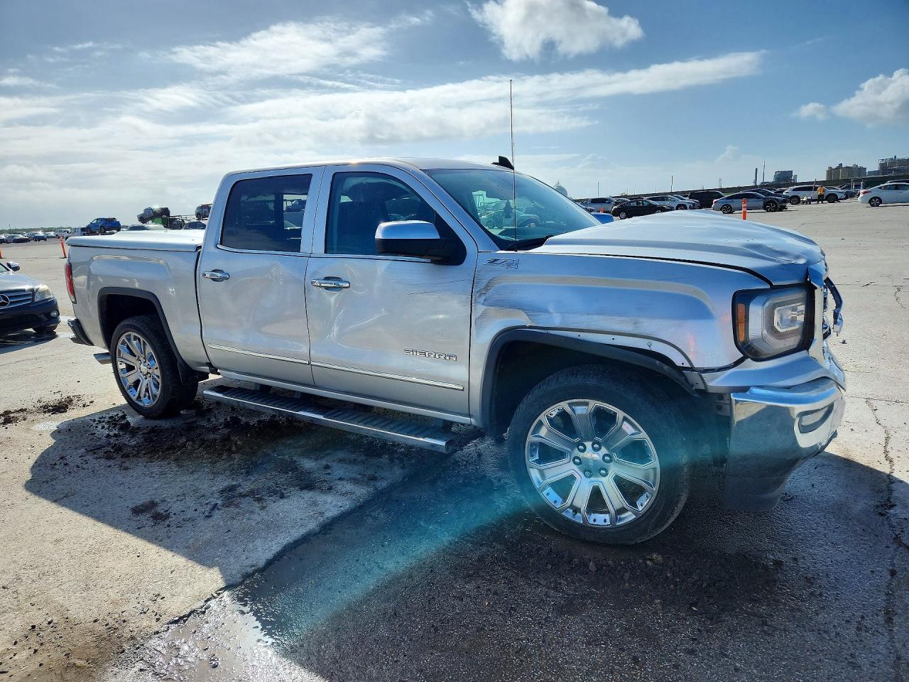 2018 GMC SIERRA