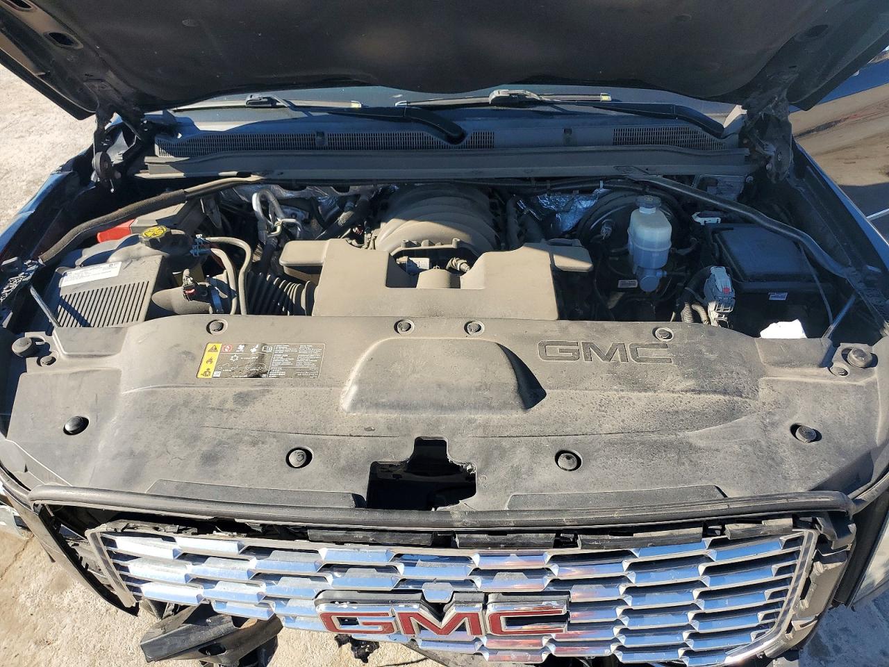 2018 GMC YUKON