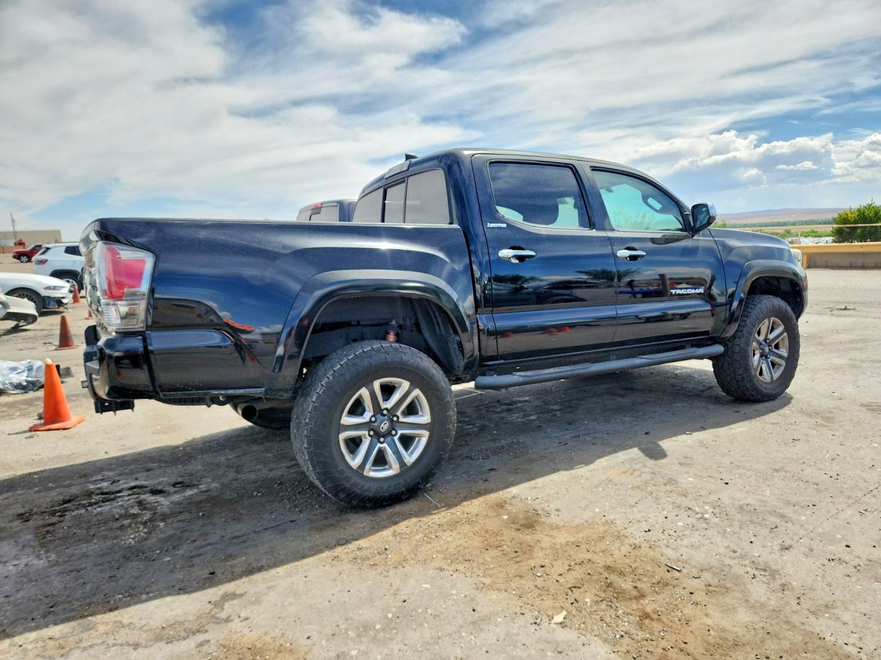 2016 TOYOTA TACOMA