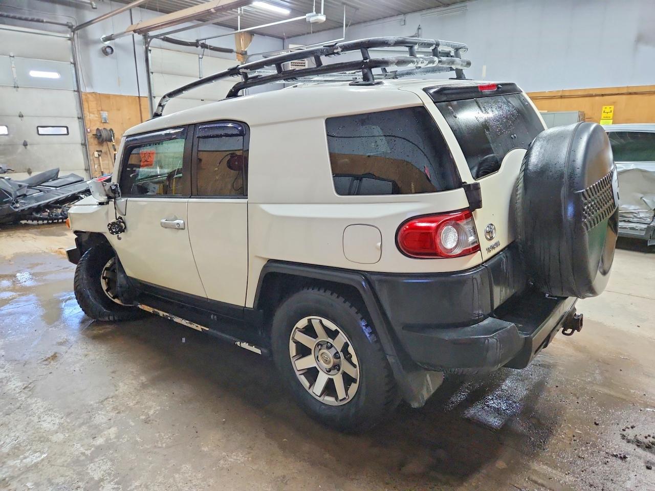 2014 TOYOTA FJ CRUISER