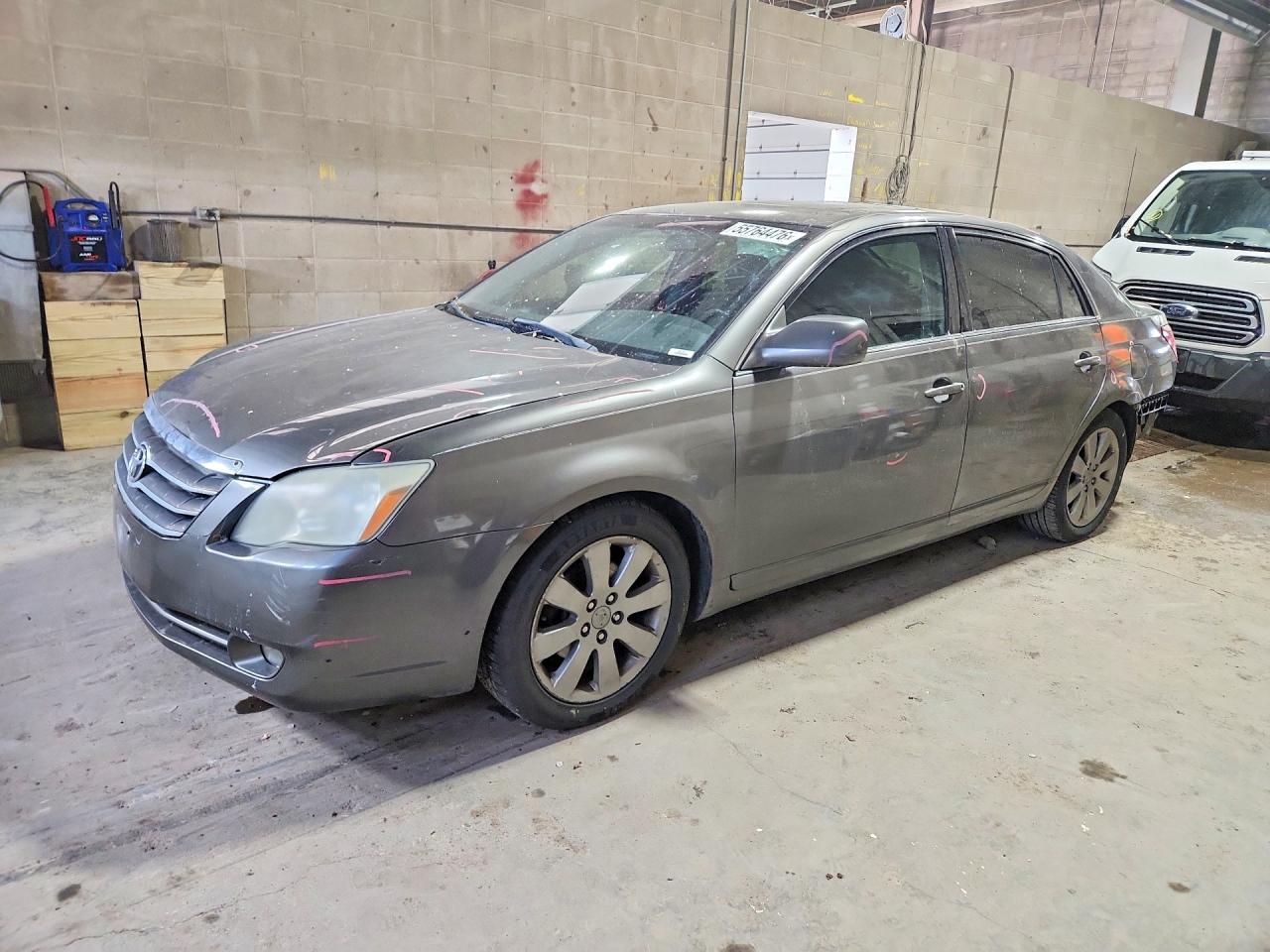 2006 TOYOTA AVALON