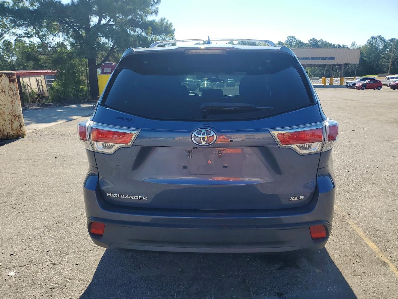 2016 TOYOTA HIGHLANDER