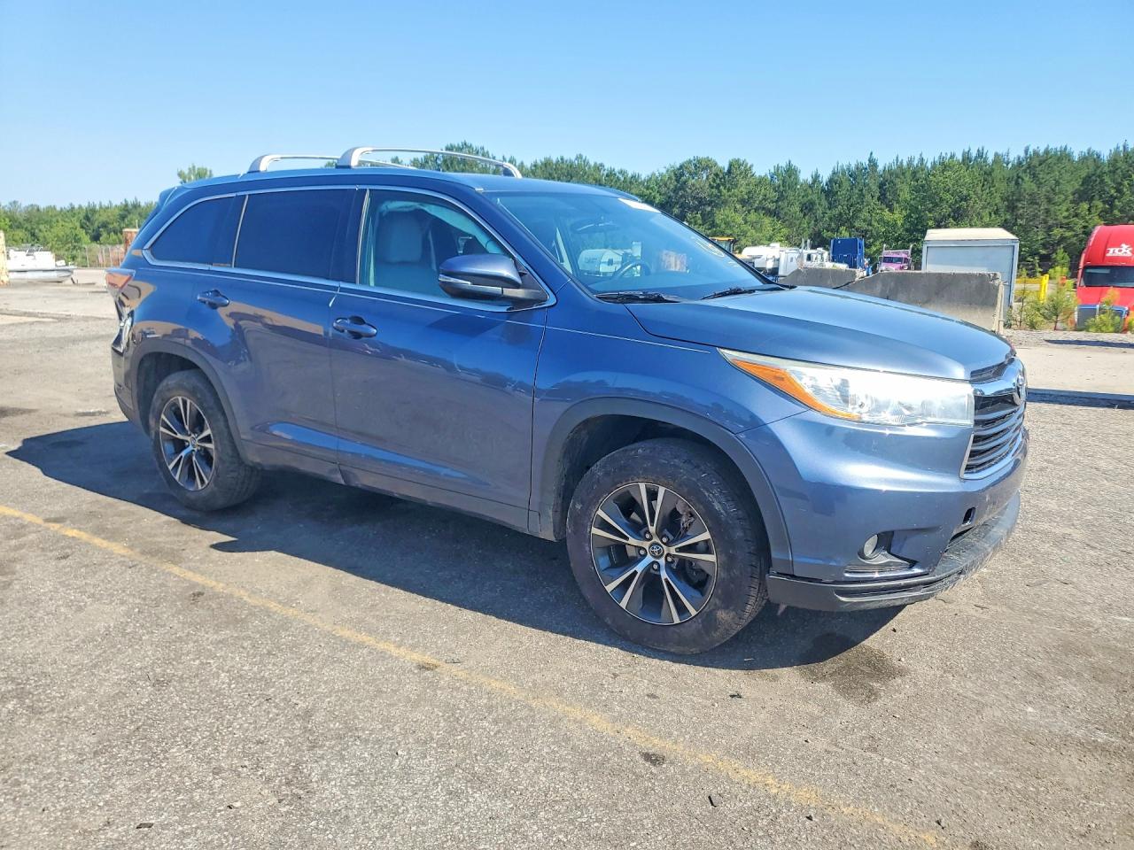 2016 TOYOTA HIGHLANDER