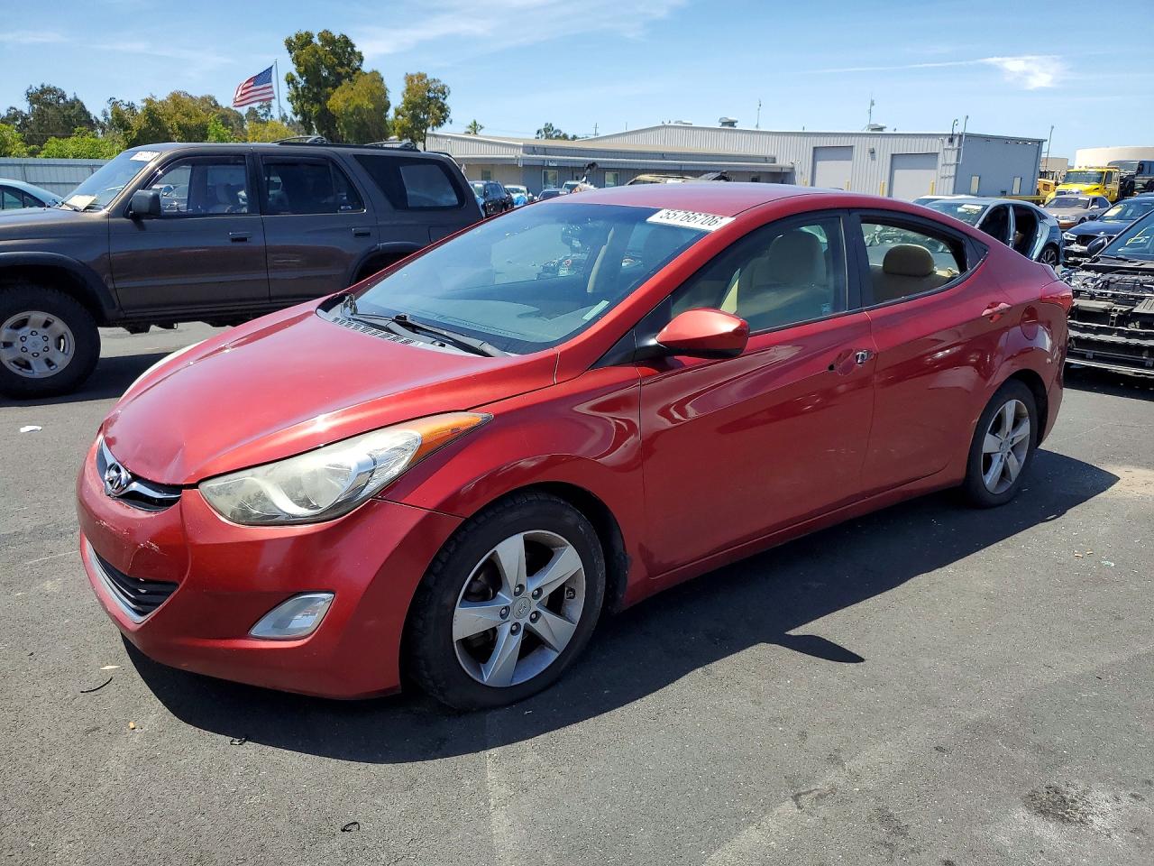 2013 HYUNDAI ELANTRA