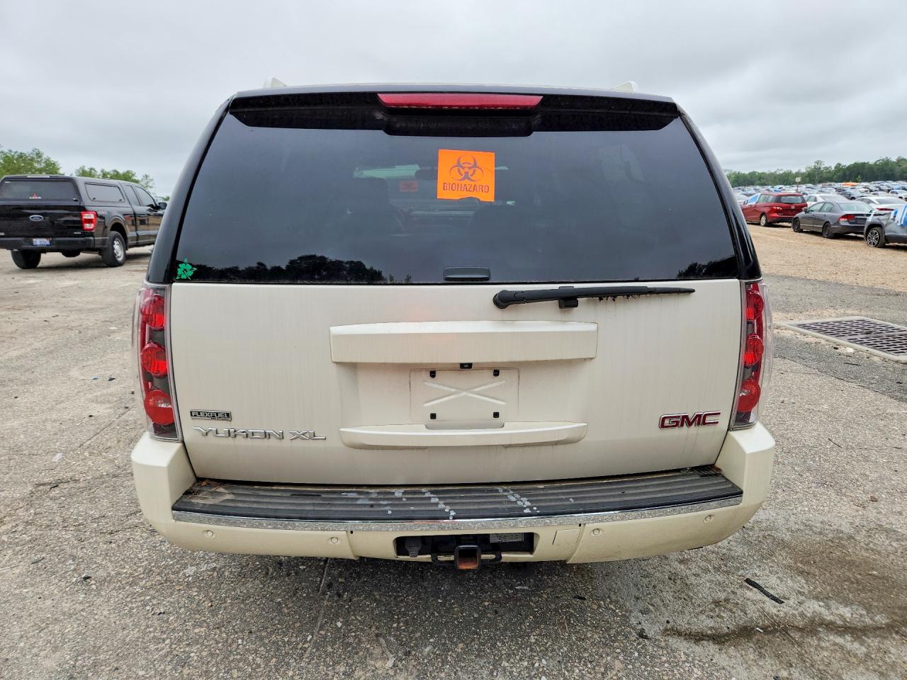 2012 GMC YUKON