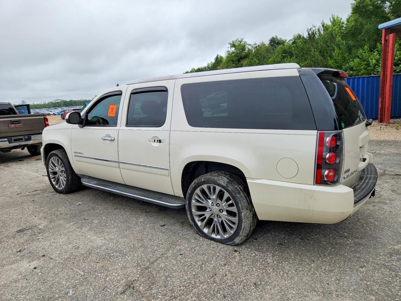 2012 GMC YUKON