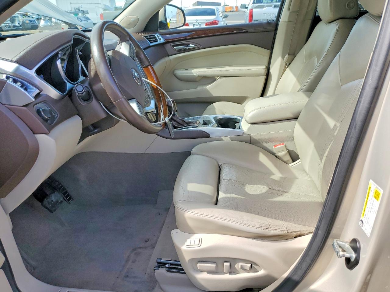 2011 CADILLAC SRX