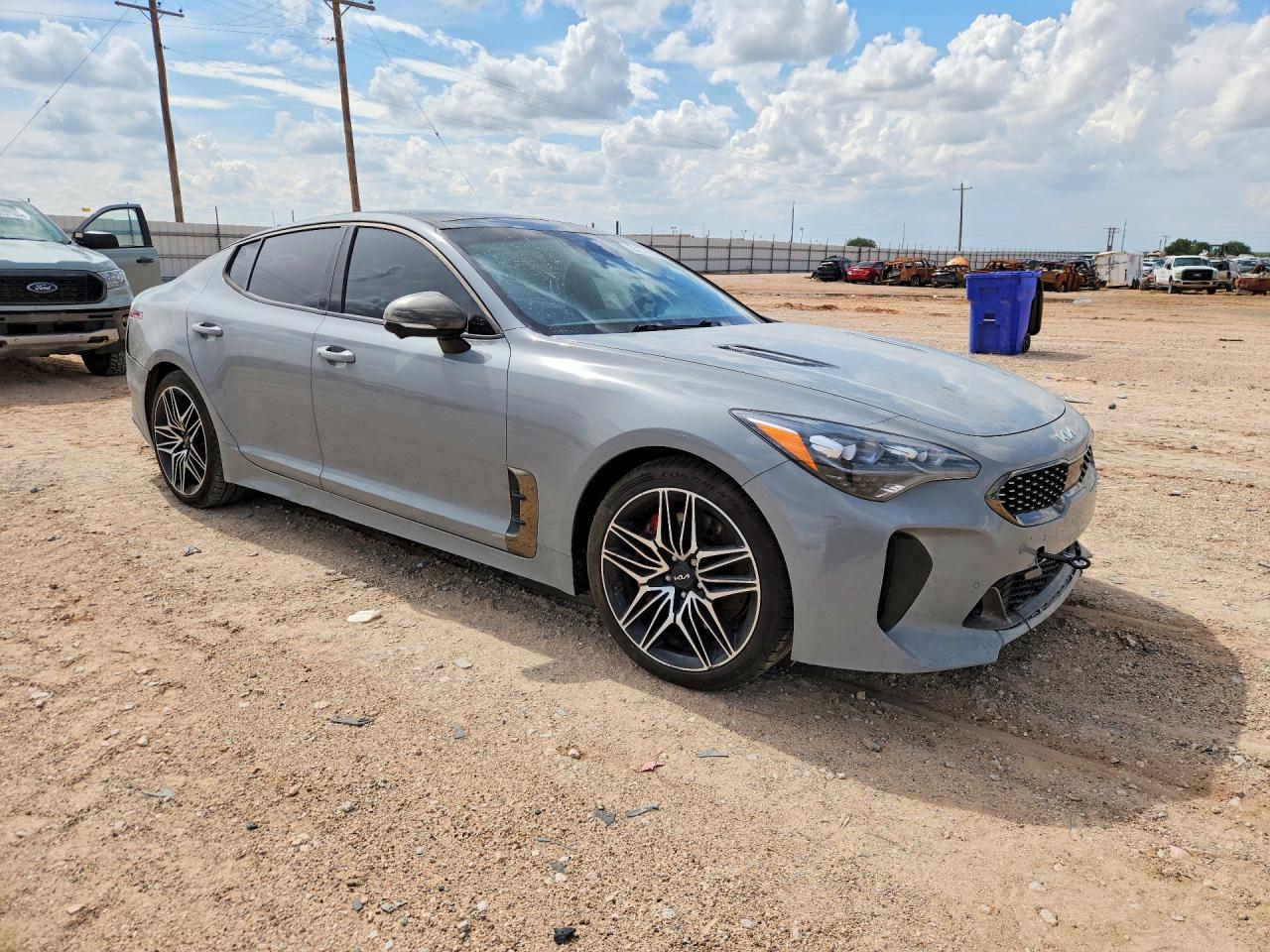 2022 KIA STINGER