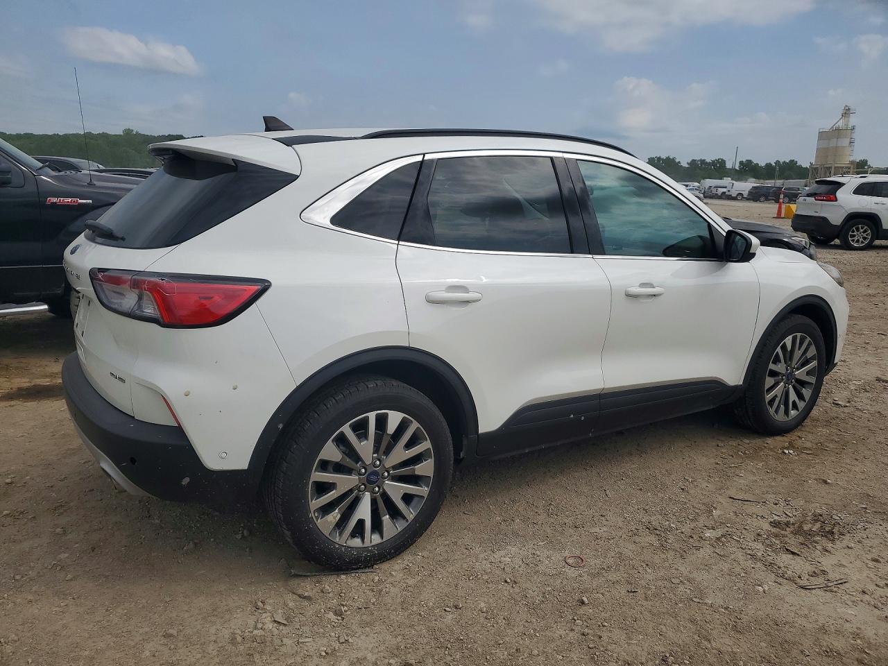 2021 FORD ESCAPE