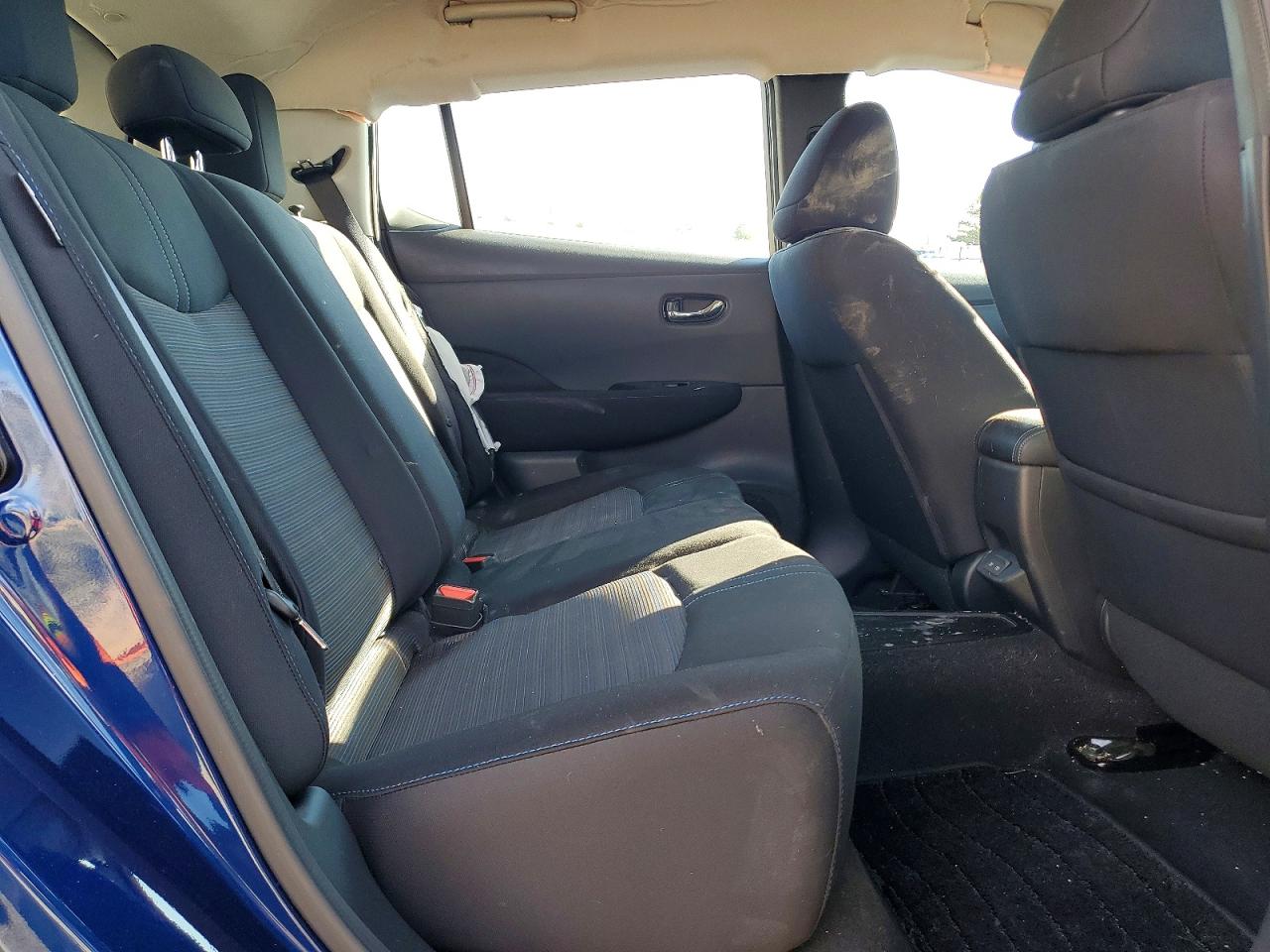 2020 NISSAN LEAF
