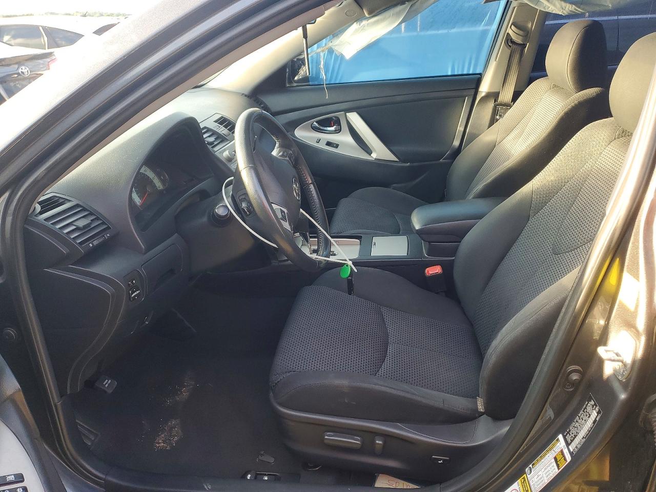 2011 TOYOTA CAMRY