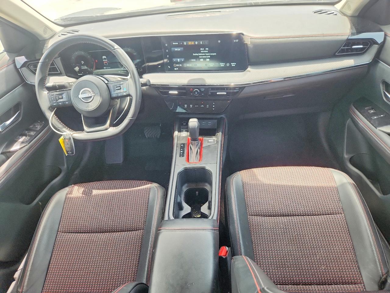 2025 NISSAN KICKS