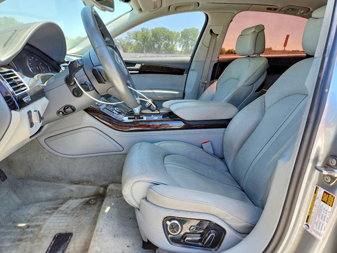 2012 AUDI A8