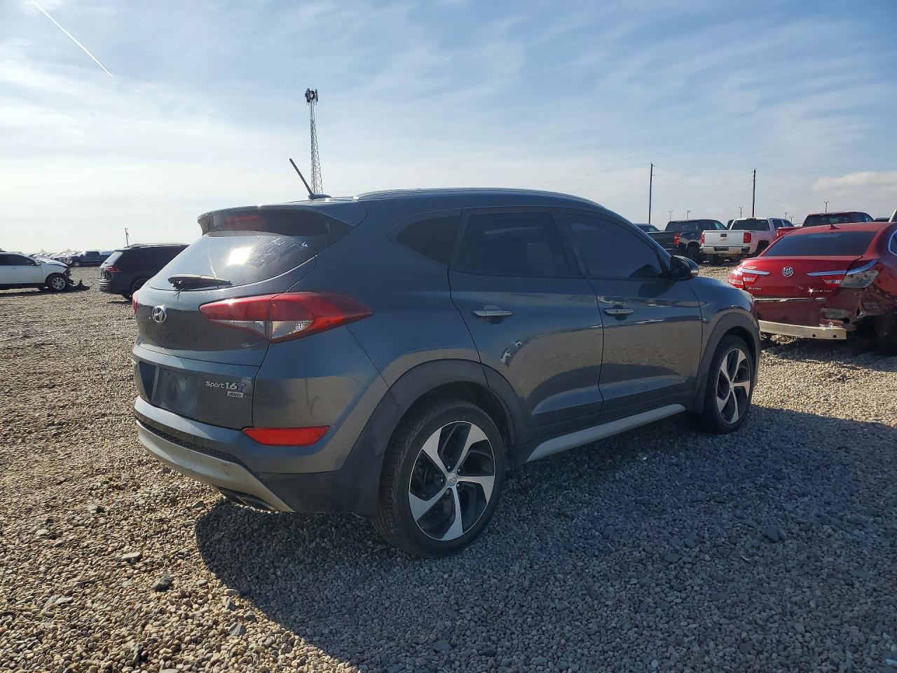 2017 HYUNDAI TUCSON