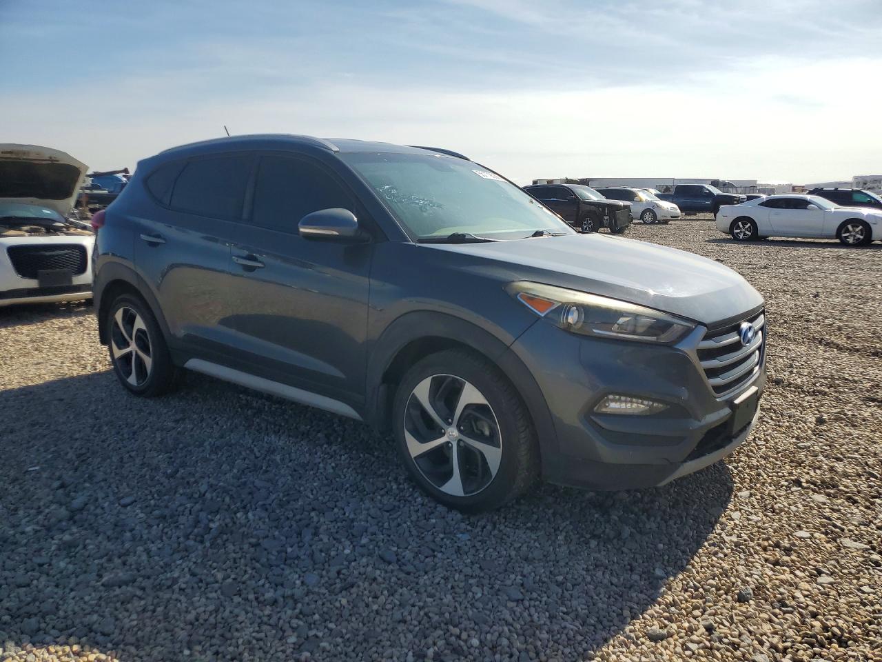2017 HYUNDAI TUCSON