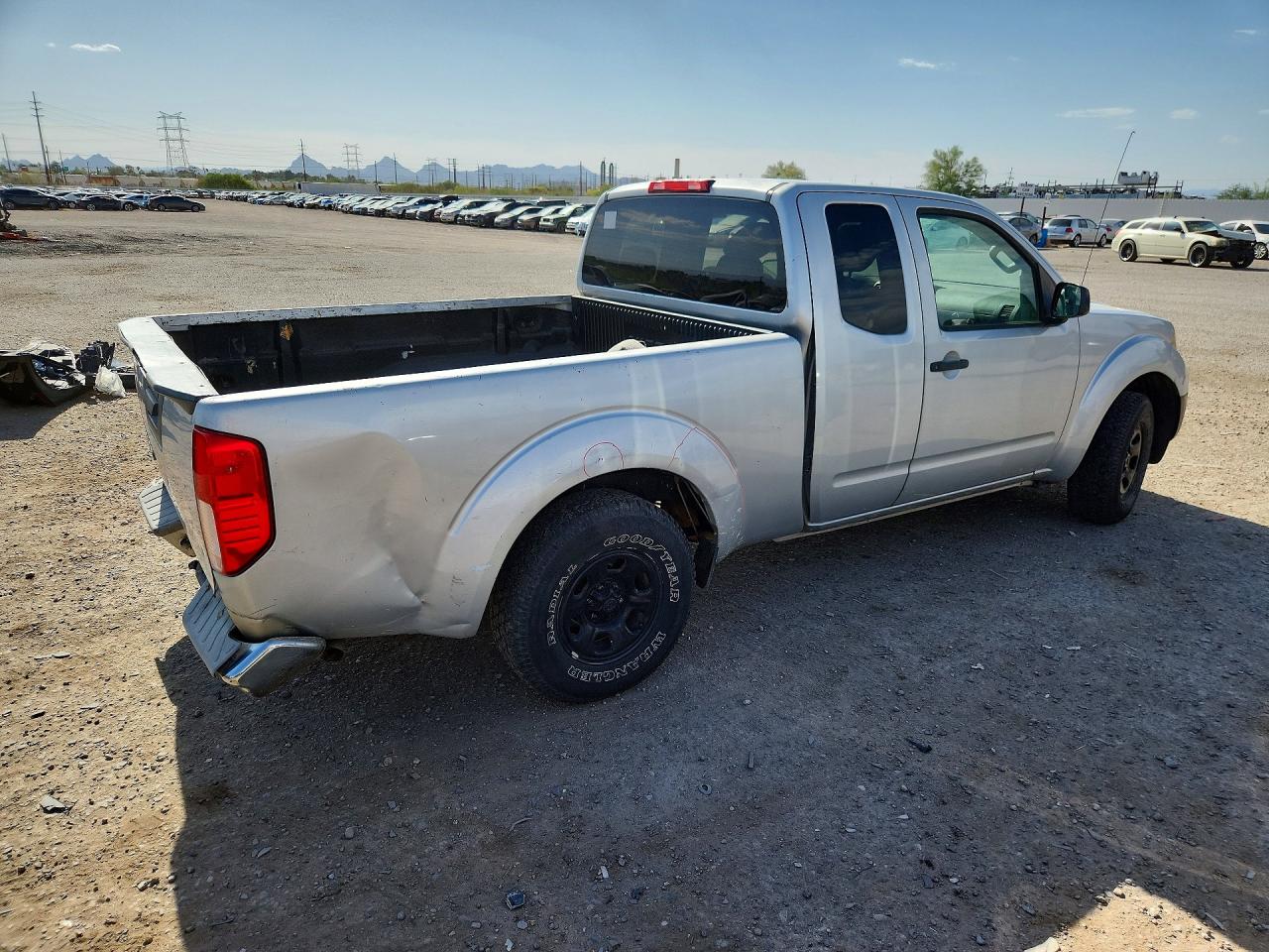 2016 NISSAN FRONTIER