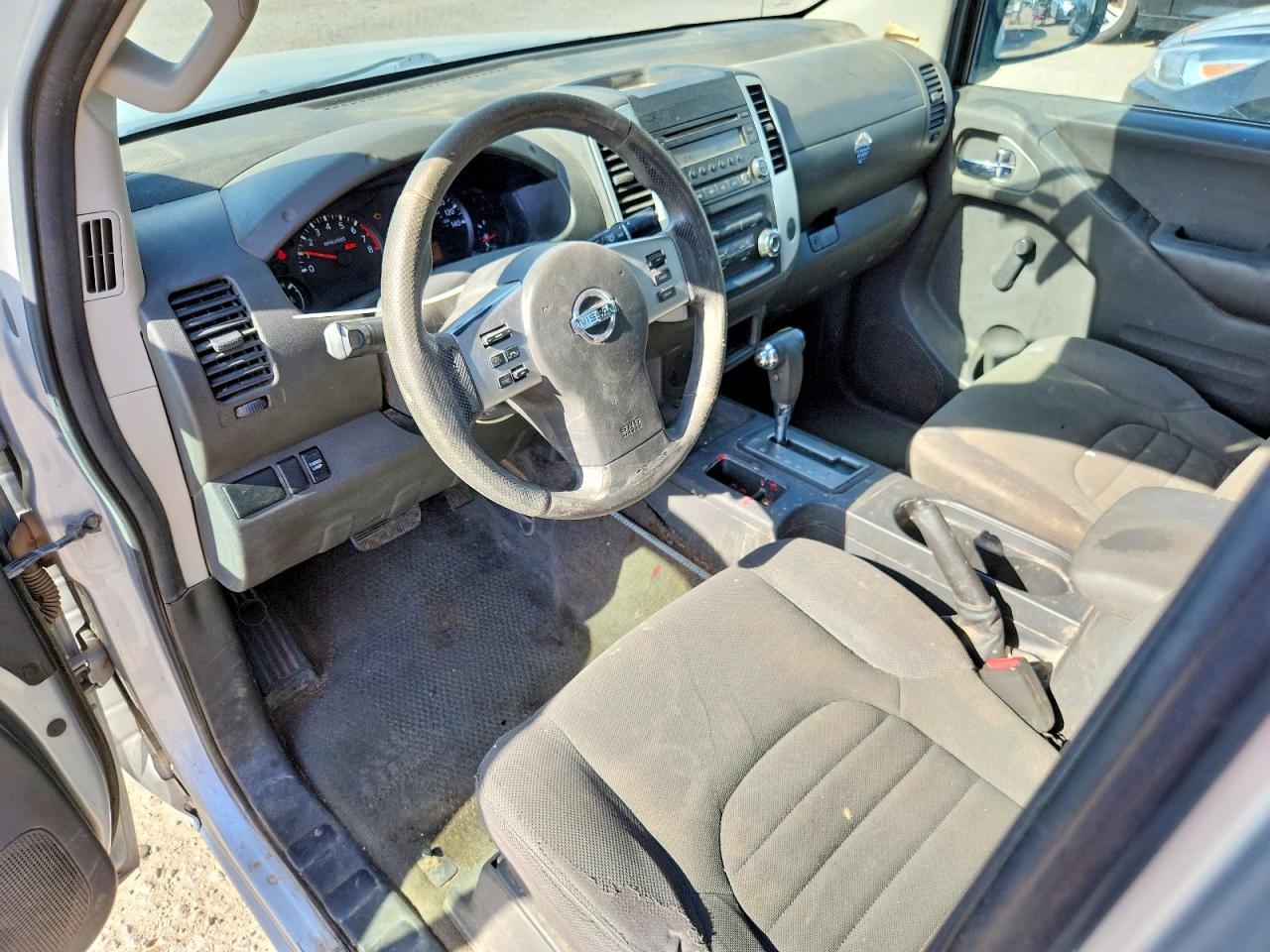 2016 NISSAN FRONTIER