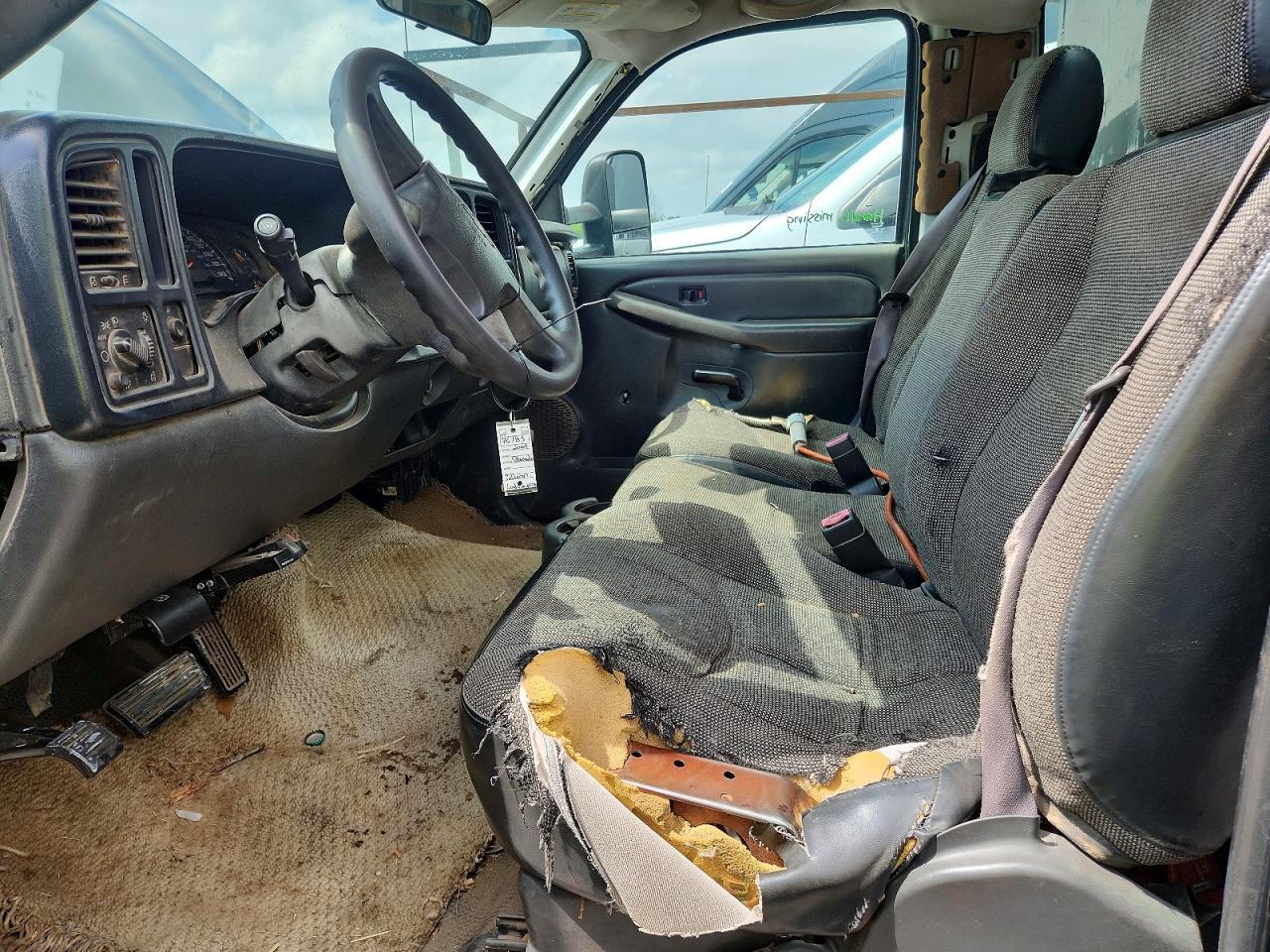 2004 CHEVROLET SILVERADO