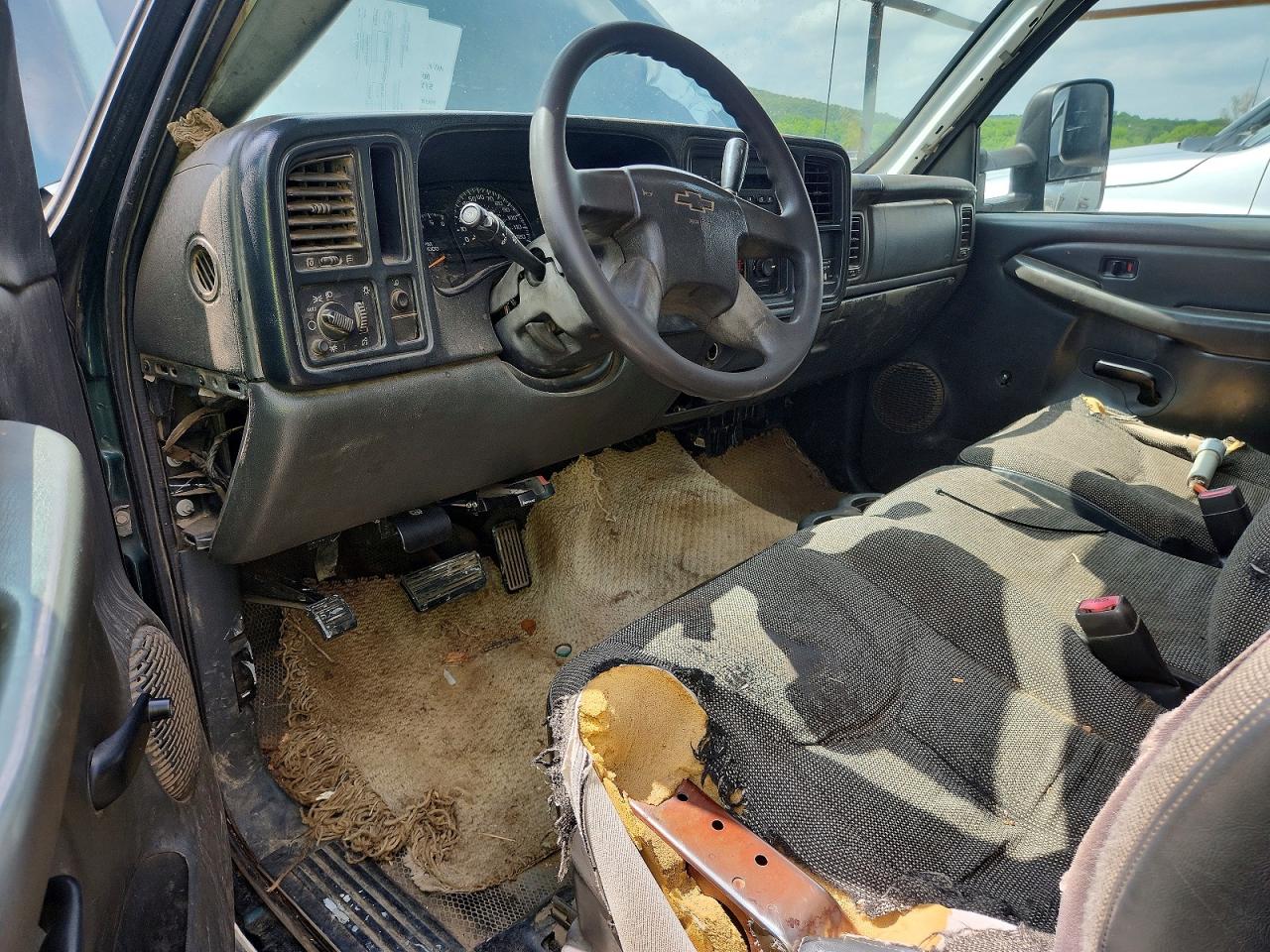 2004 CHEVROLET SILVERADO
