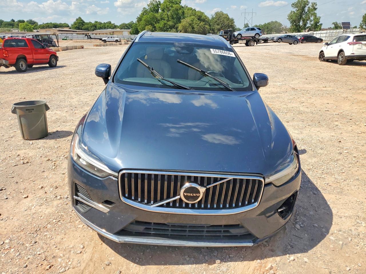 2022 VOLVO XC60