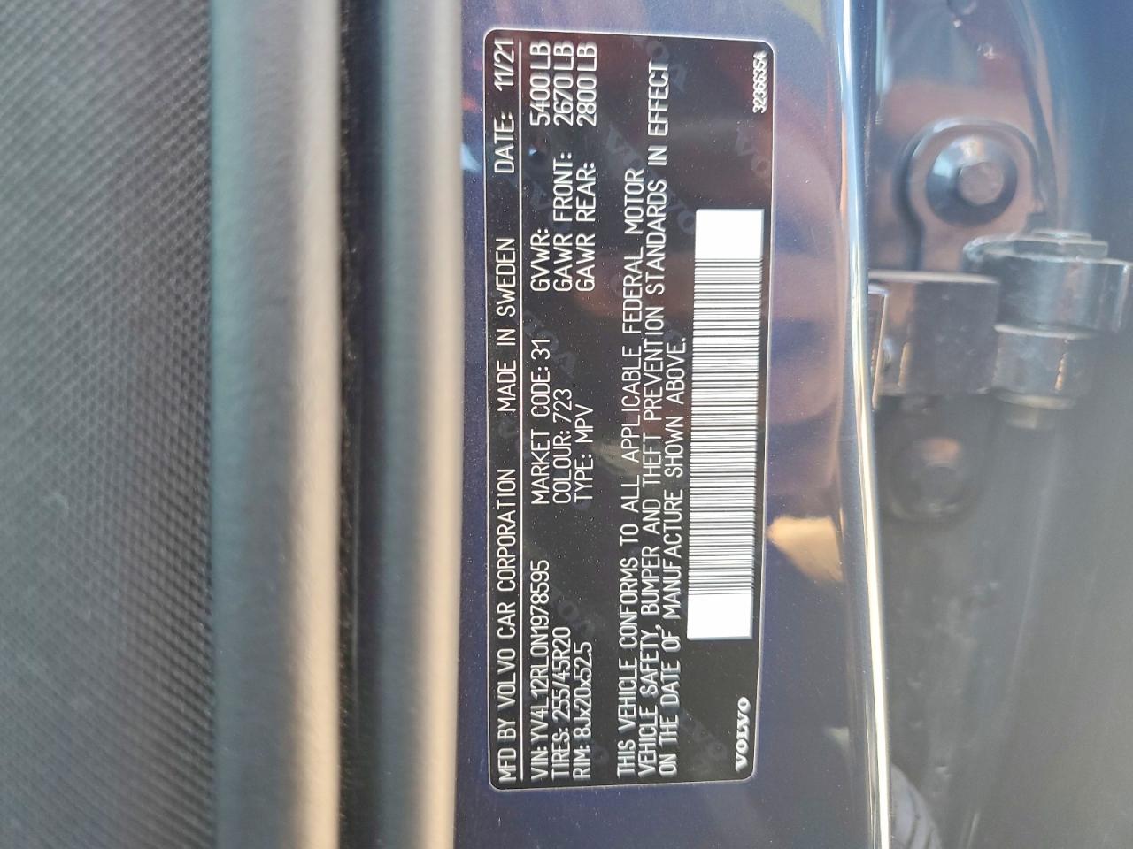 2022 VOLVO XC60