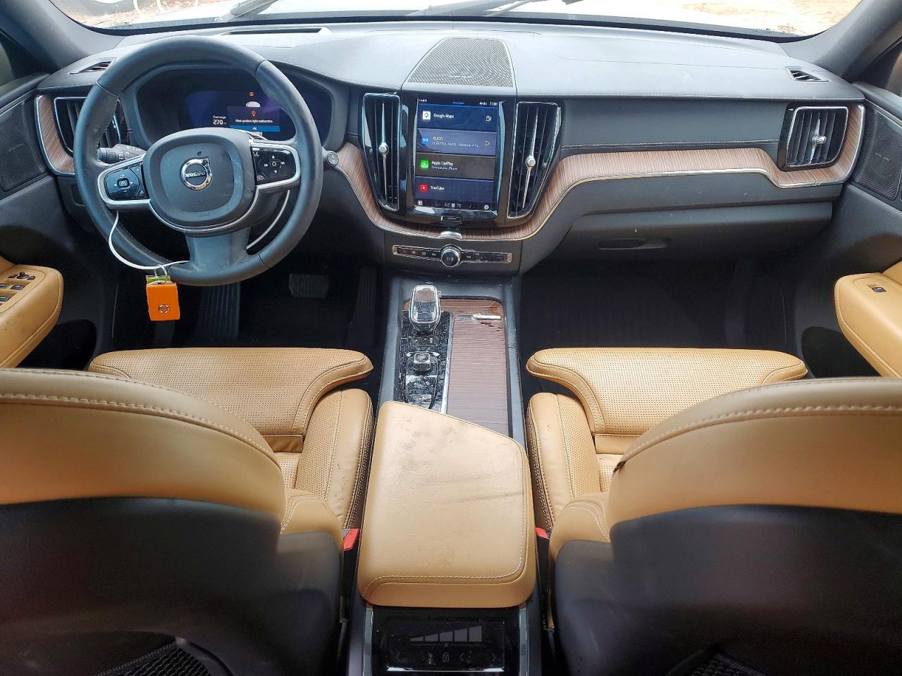 2022 VOLVO XC60