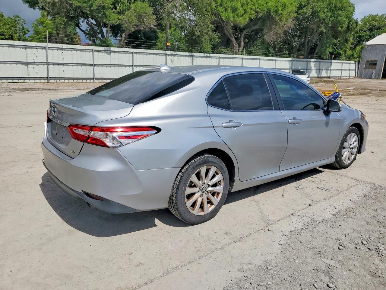 2019 TOYOTA CAMRY