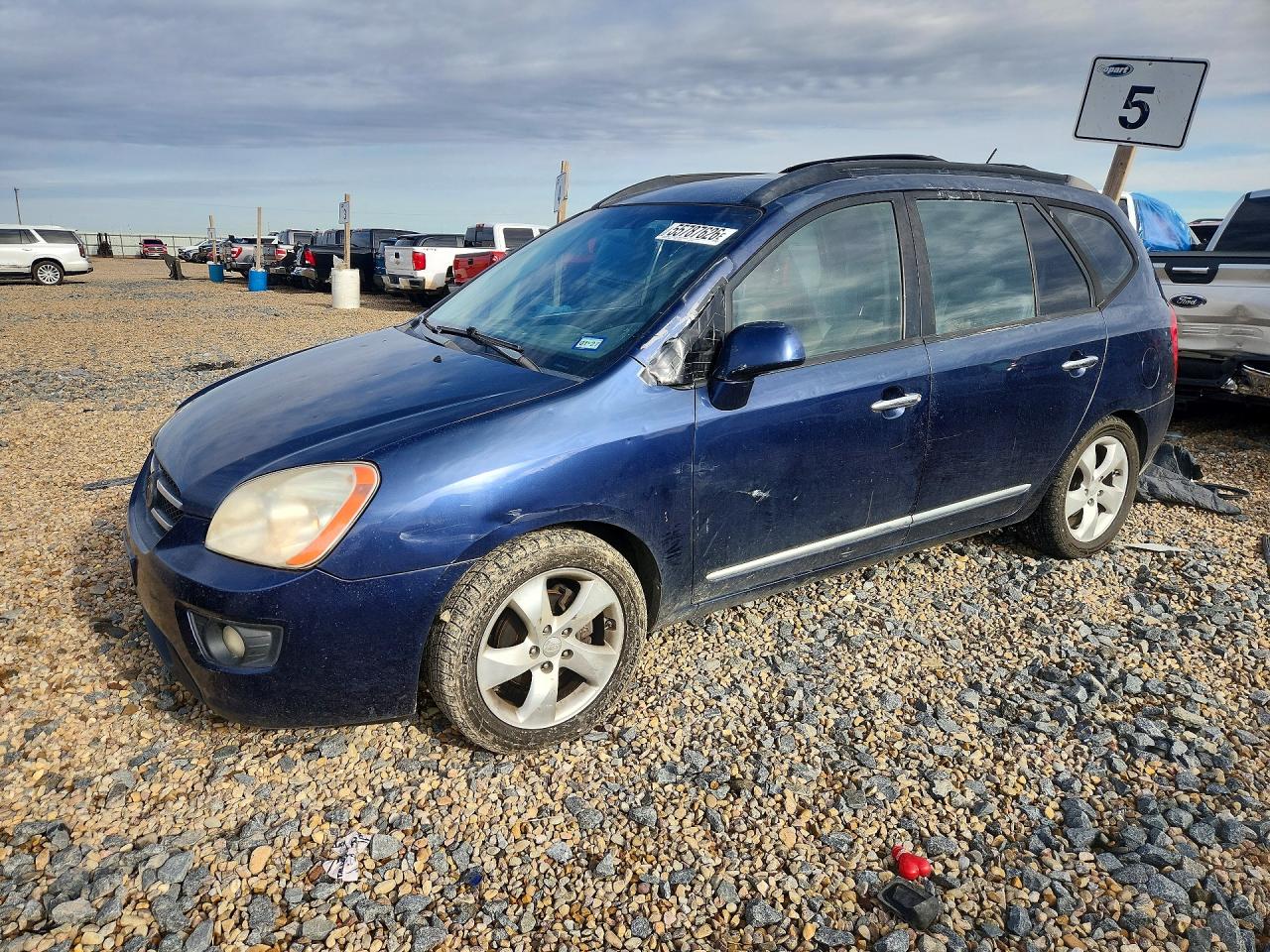 2008 KIA RONDO