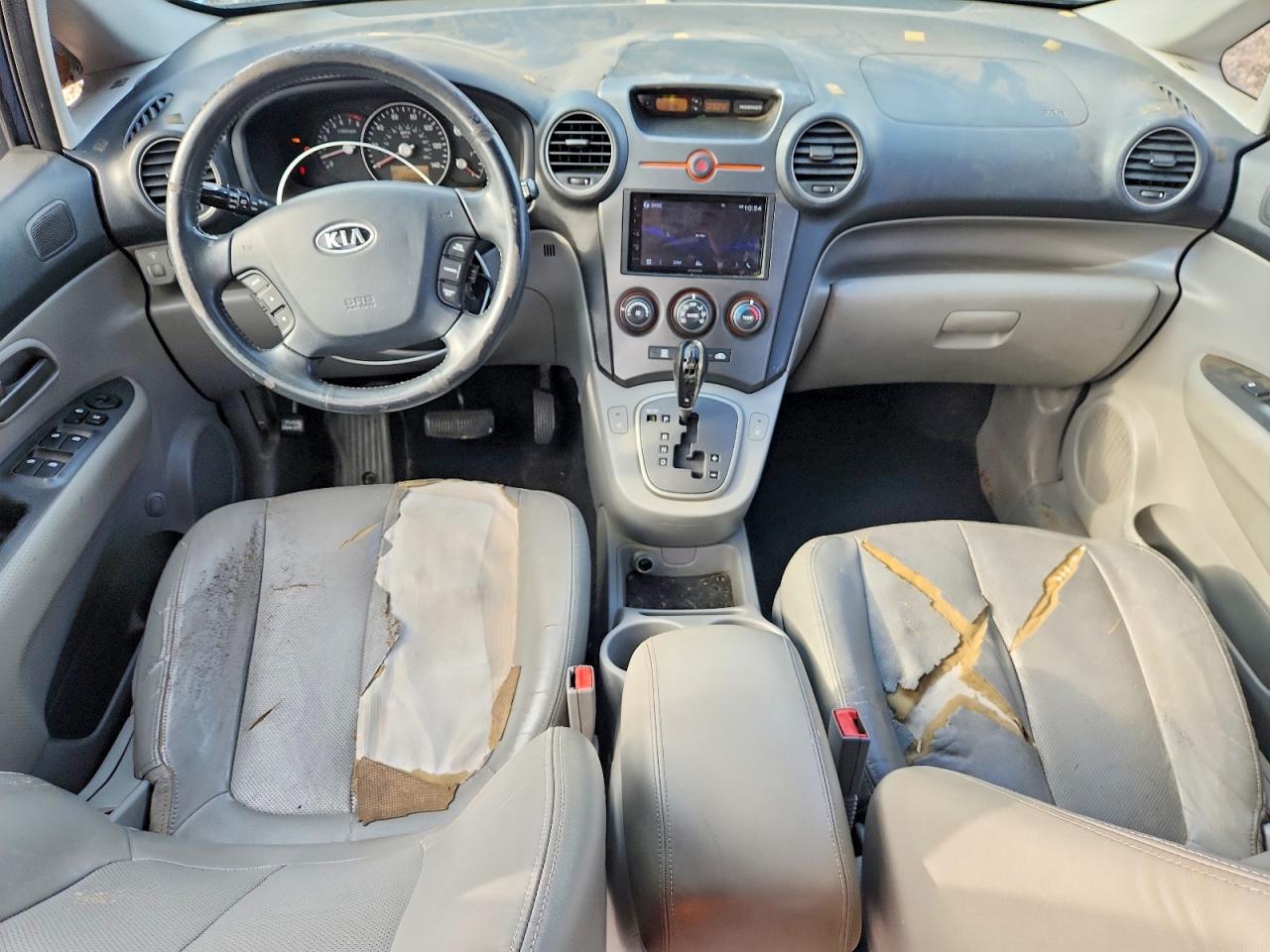 2008 KIA RONDO