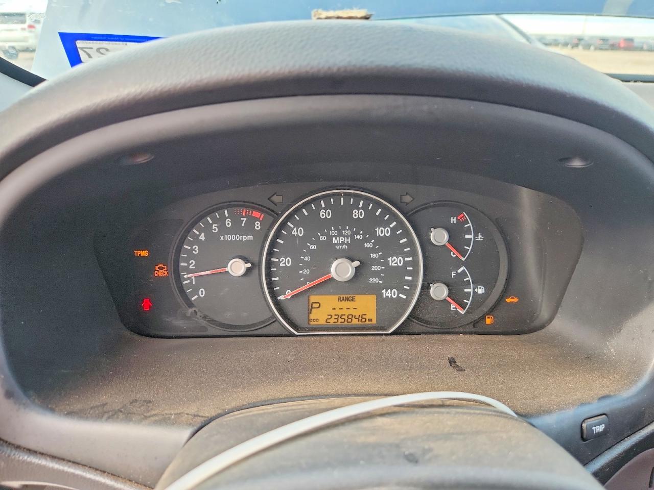 2008 KIA RONDO
