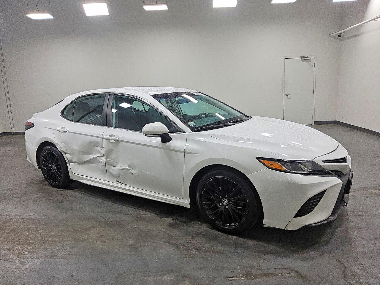2020 TOYOTA CAMRY