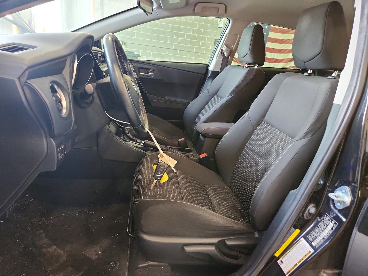 2017 TOYOTA COROLLA