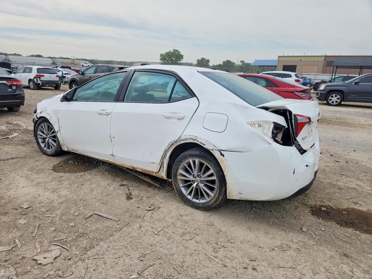 2015 TOYOTA COROLLA