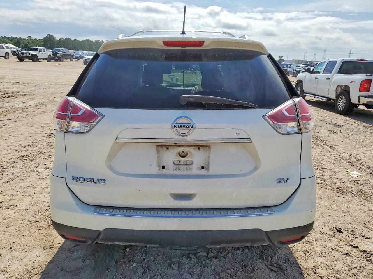 2015 NISSAN ROGUE