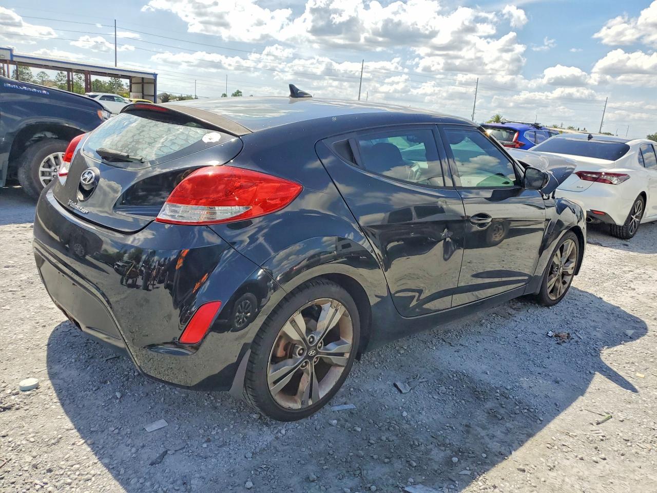 2016 HYUNDAI VELOSTER