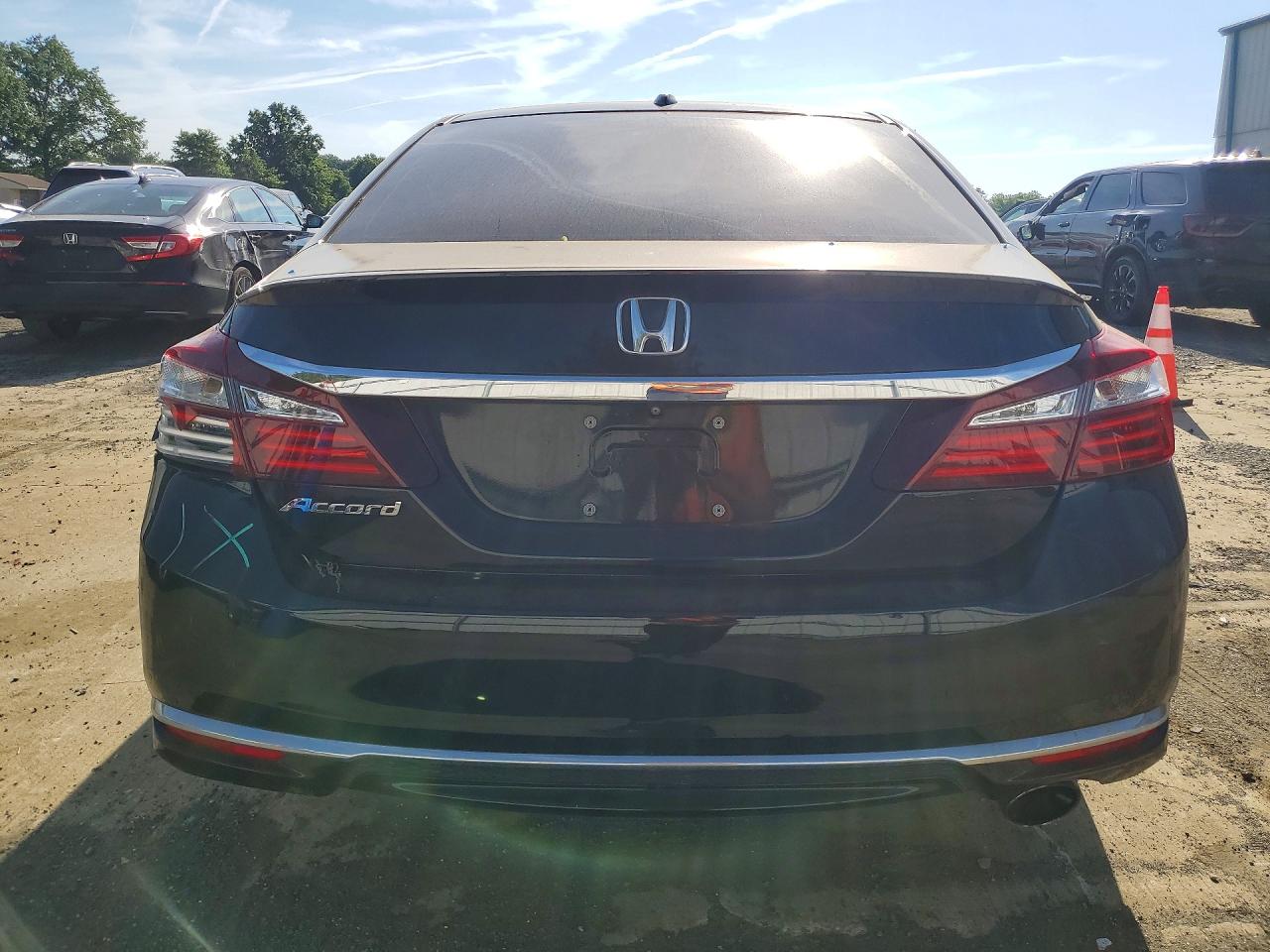 2016 HONDA ACCORD