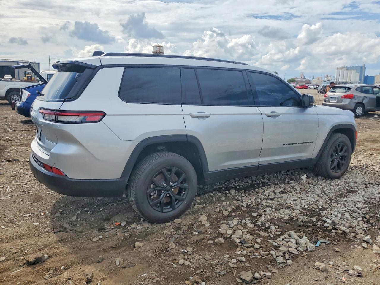 2024 JEEP CHEROKEE